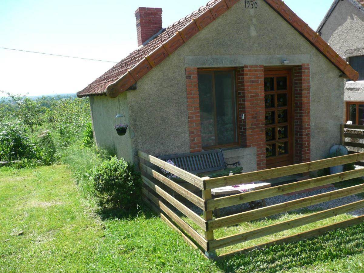 Grootgenoegen Bourbon-lʼArchambault Exterior foto